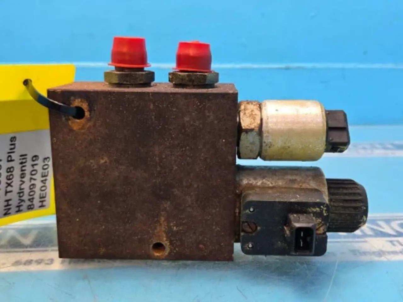Billede 4 - New Holland TX68 Hydraulikventil 84097019