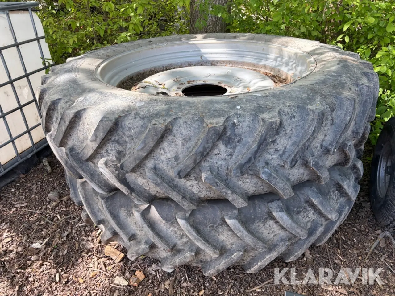 Billede 1 - Traktordæk BKT Agri max 2 styk
