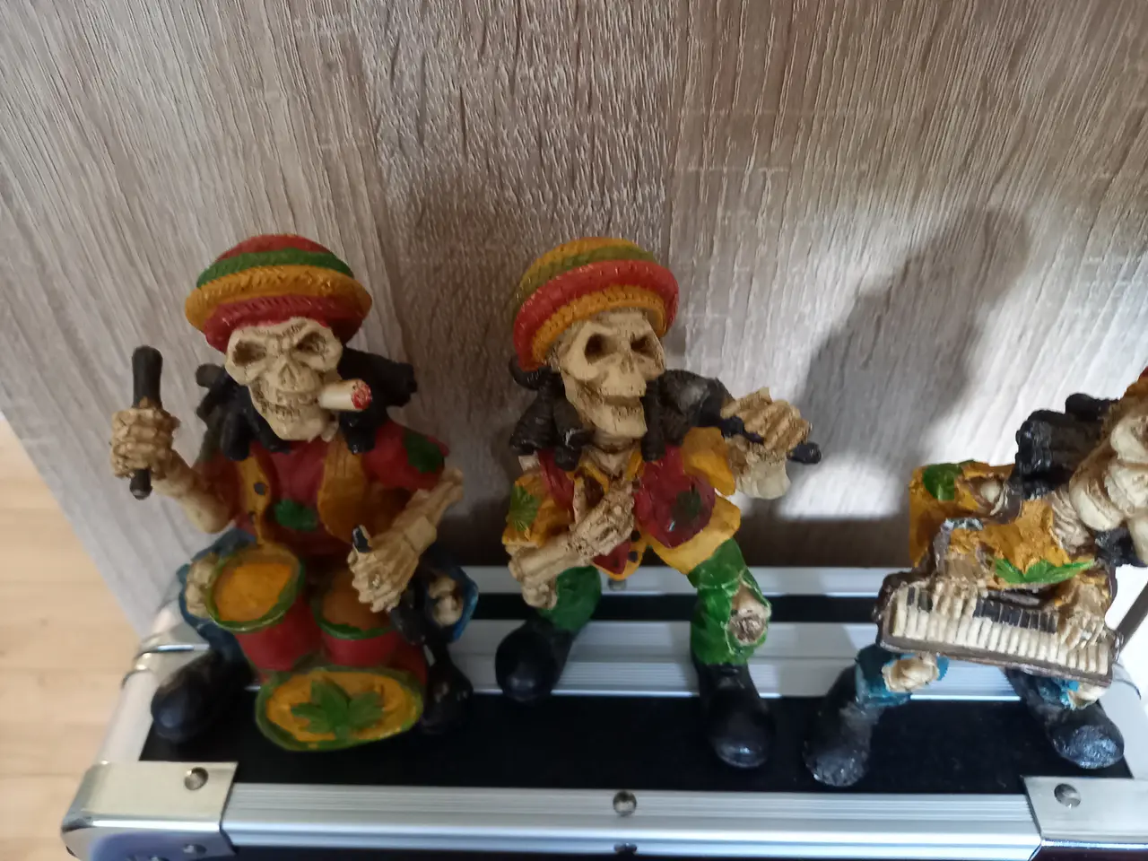 Billede 1 - musik figurer rastafar