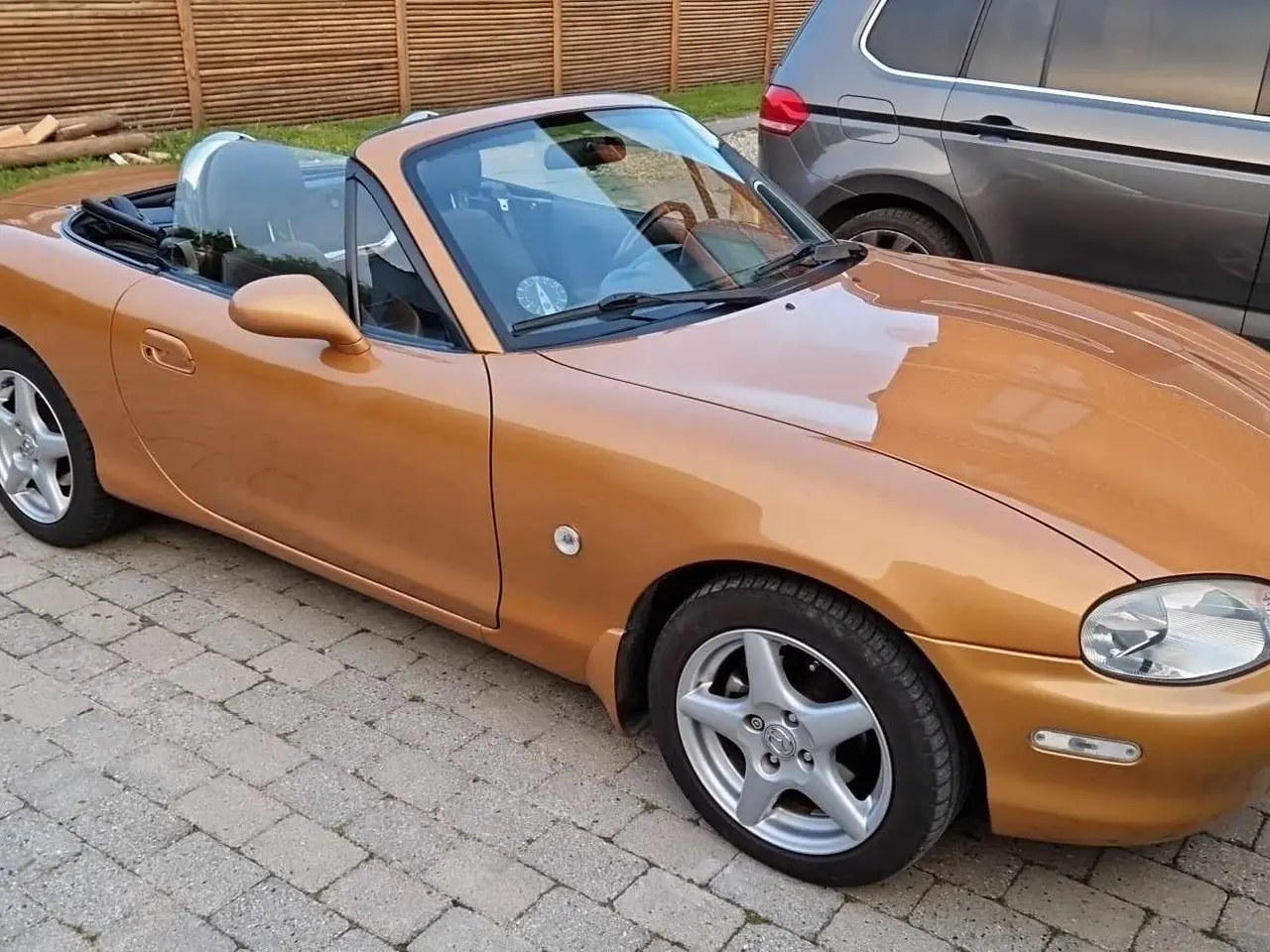 Billede 1 - Super flot Mazda MX5 i special farve - super stand