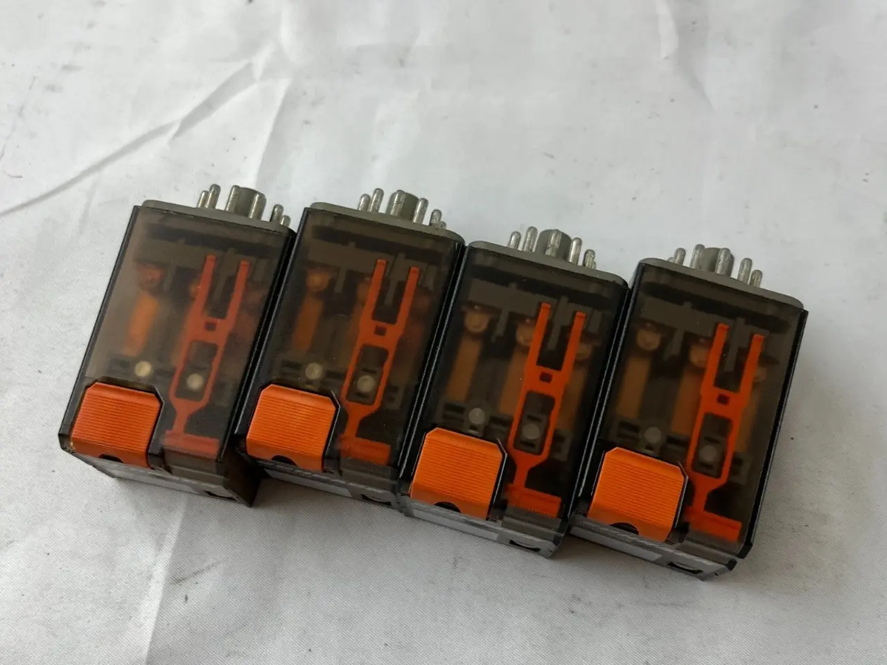 Billede 10 - Schrack MT328230 relæ 230V AC 10A 3CO Plug‑In Tyco