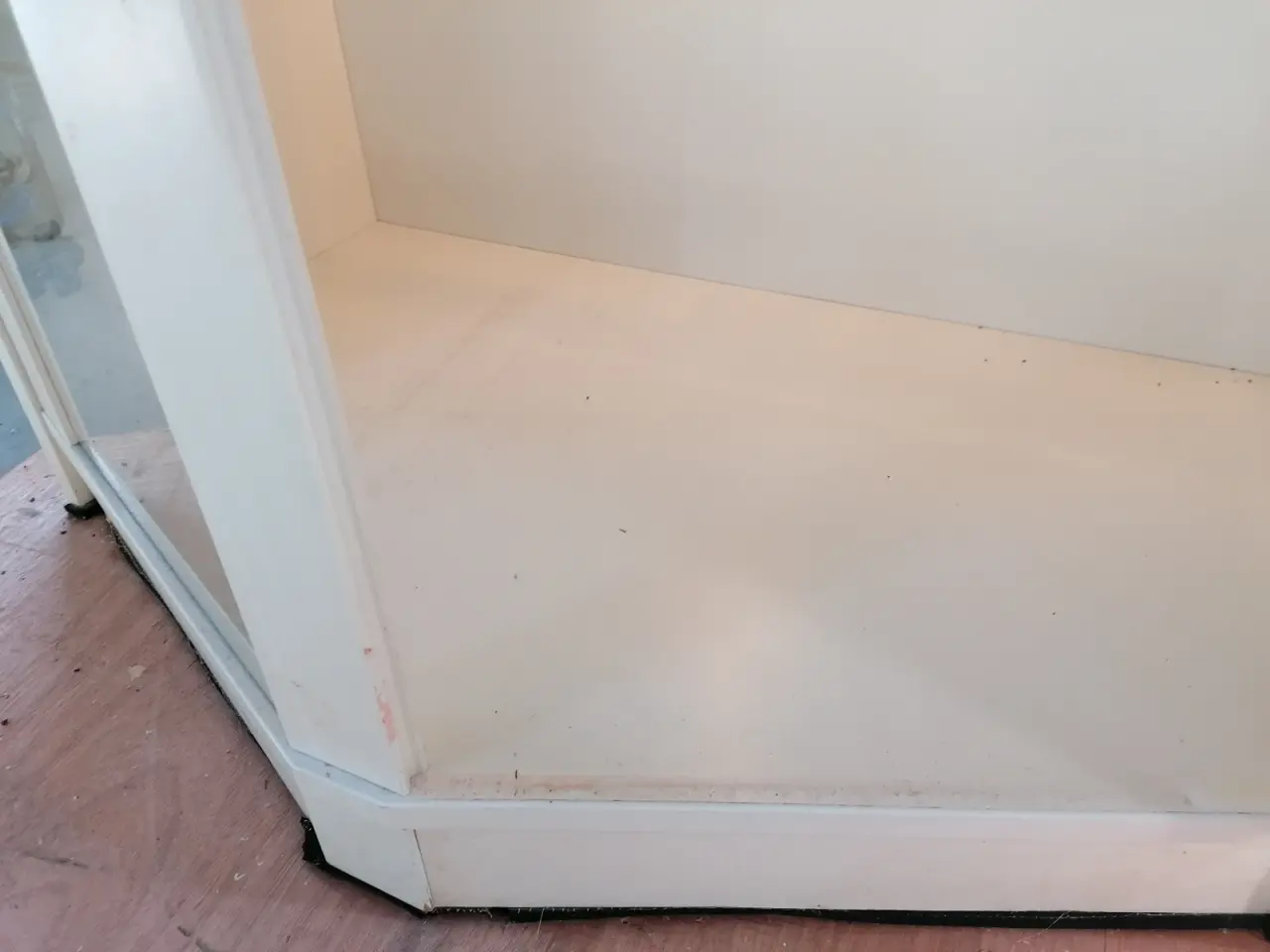 Billede 11 - Vitrineskab / Udstillingsskab 125x83 cm 