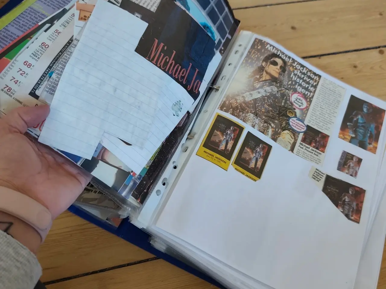 Billede 12 - Stort Ringbind med Michael Jackson 