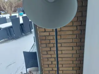180 cm mat sort standerlampe