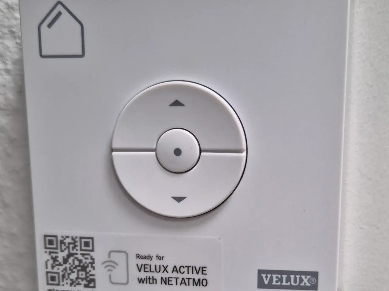 Billede 2 - Velux solcelledrevet mørklægningsgardiner