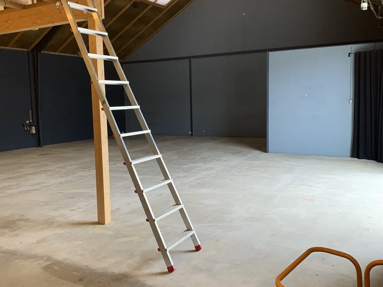 Billede 7 - 176 m2. i stort erhvervsområde i Ringsted med stor port