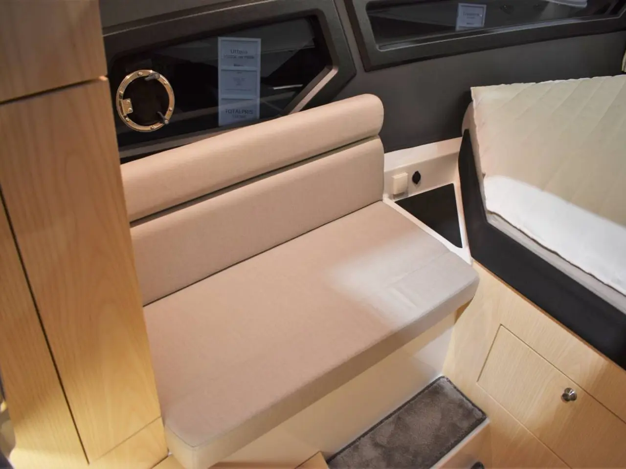 Billede 36 - Finnmaster T9 - 2 X F300 Yamaha/Udstyr
