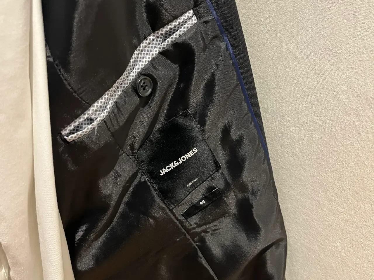 Billede 2 - Blazer og skjorte str.XS