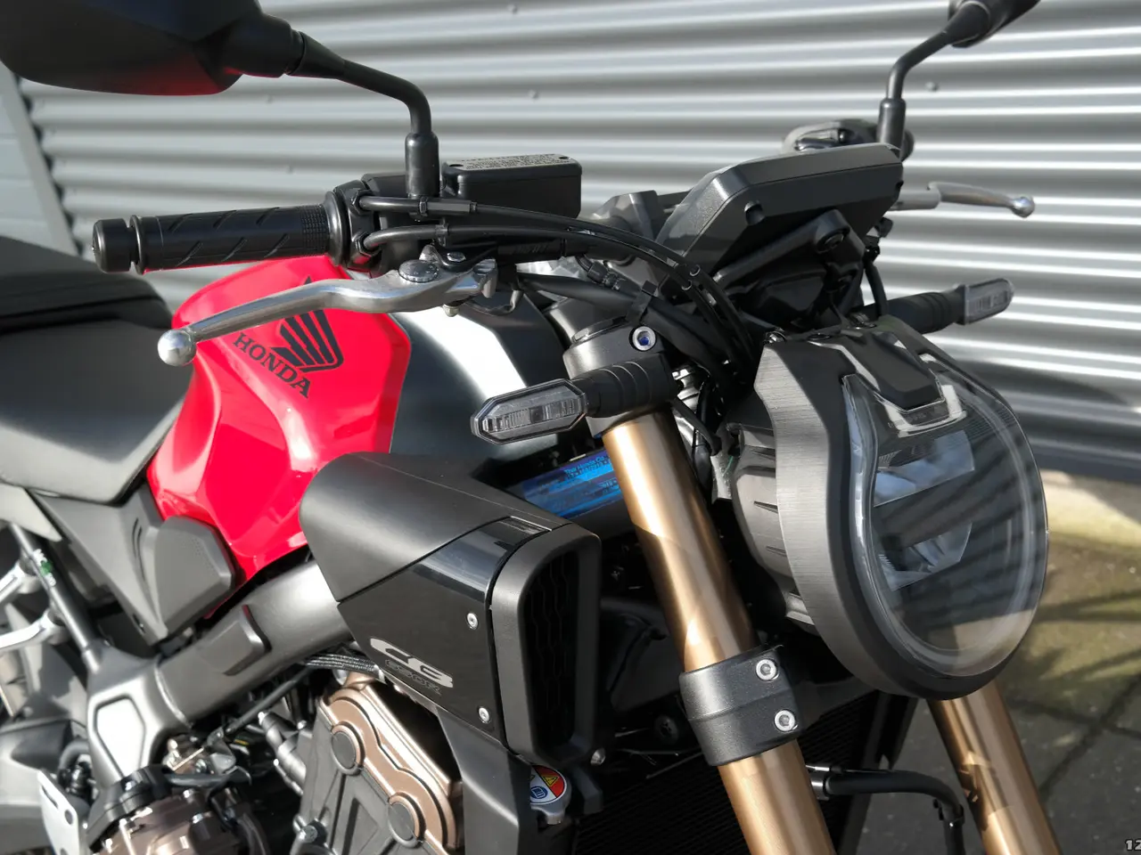 Billede 12 - Honda CB 650 R E-Clutch MC-SYD       BYTTER GERNE