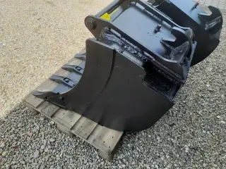 New Holland GRAVSKOVL 60 CM VIBY