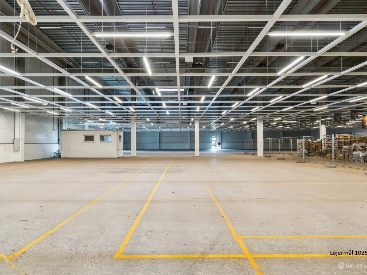 Billede 7 - Logistiklejemål med porte og ramper og en loftshøjde op til 10 meter