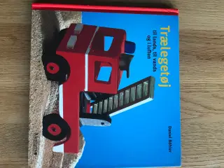 Trælegetøj - til lands, til vands og i luften