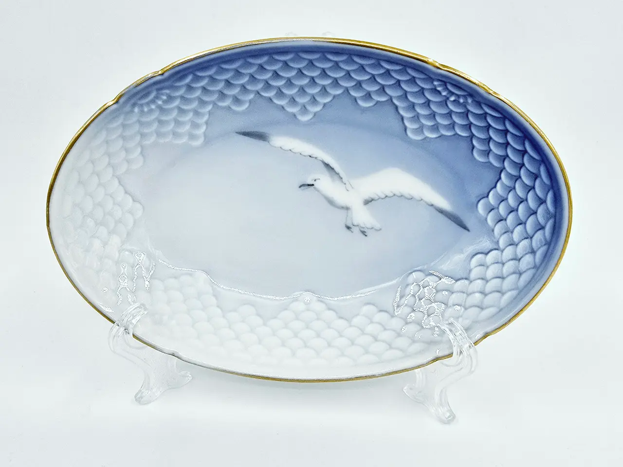 Billede 1 - Mågestel Oval Asiet nr. 38 Med Guldkant 1 sortering