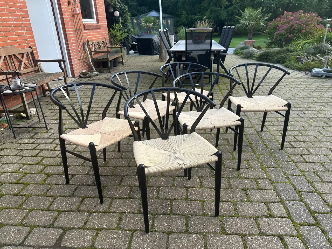 Billede 7 - Sort spisebord med 6 stole