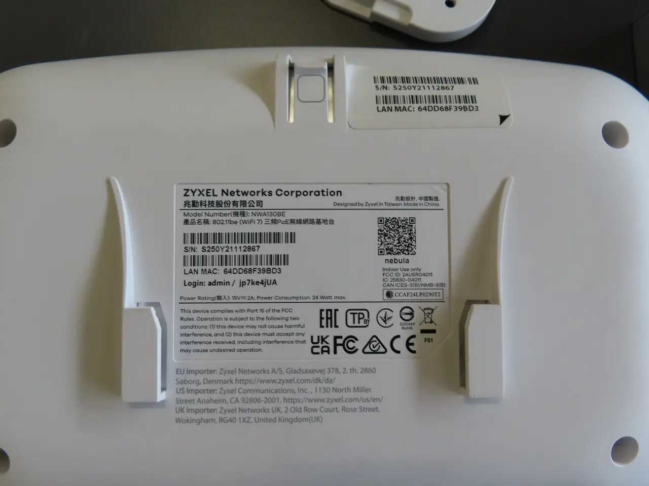 Billede 3 - Wireless accespoint samt switch ZYXEL