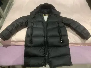 Lang Hugo boss vinterjakke 3000kr