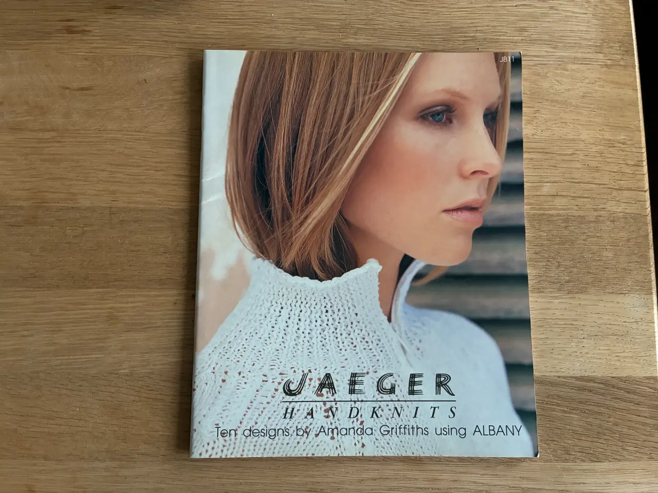 Billede 1 - JAEGER Handknits