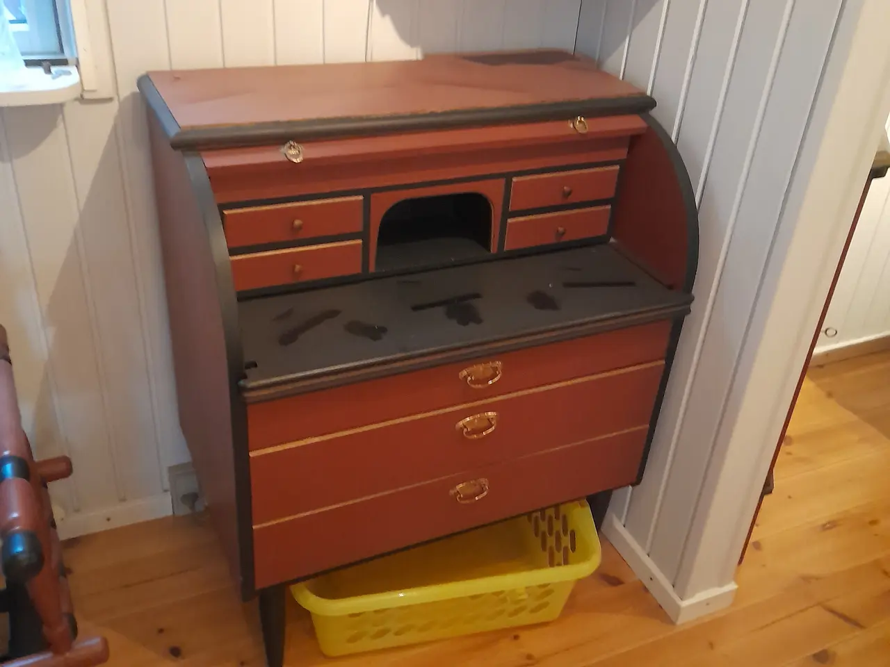 Billede 2 - Almue malet møbler 