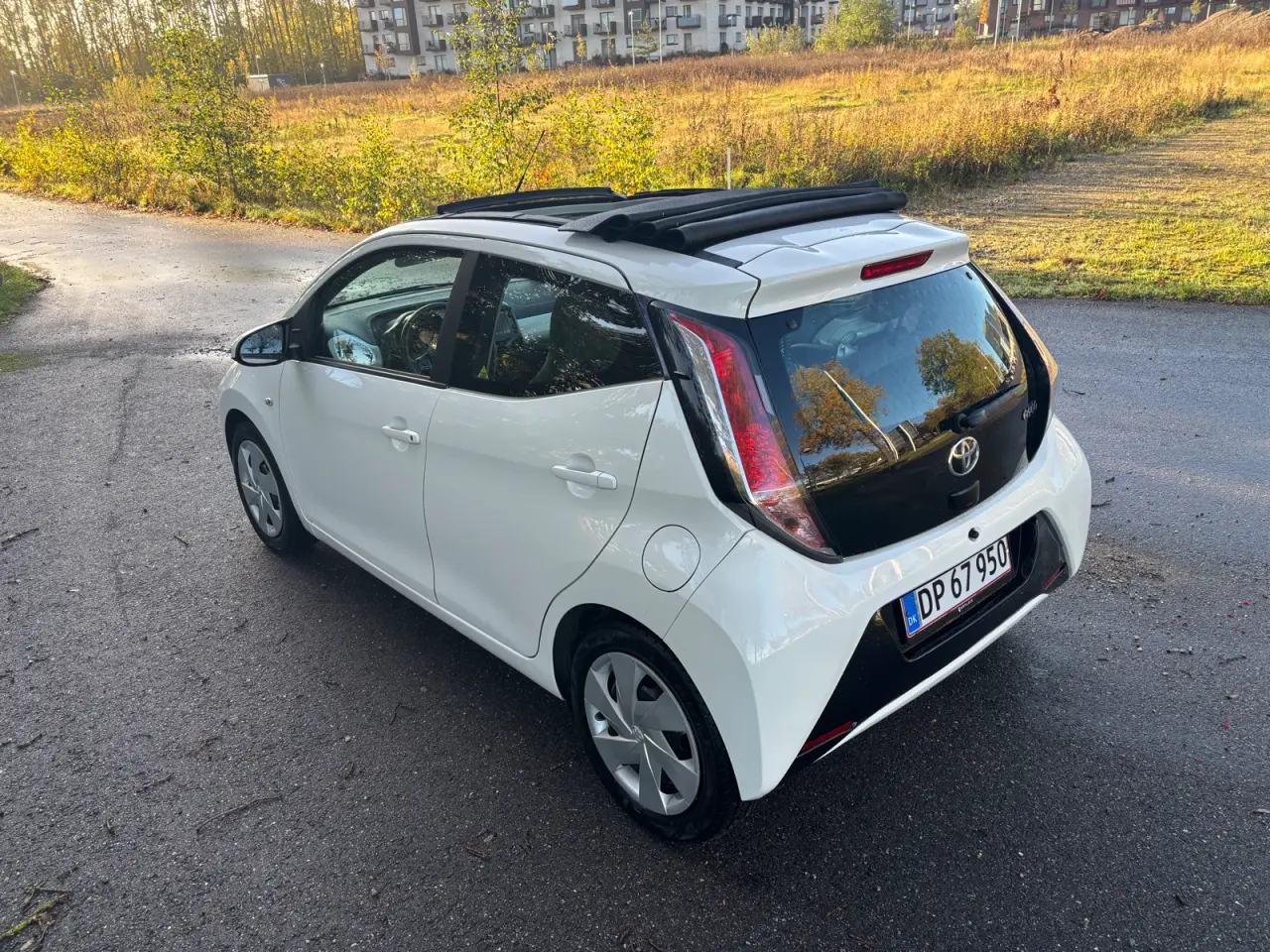 Billede 4 - Toyota Aygo med foldetag