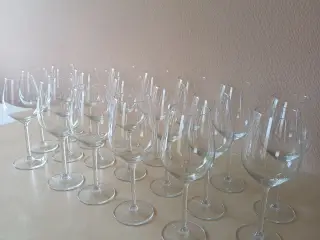 Rød- og hvidvinsglas - klare og fine