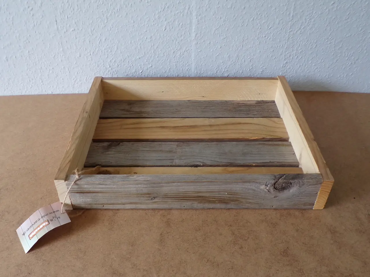 Billede 2 - Bakke i genbrugstræ med patina 45 x 35 cm