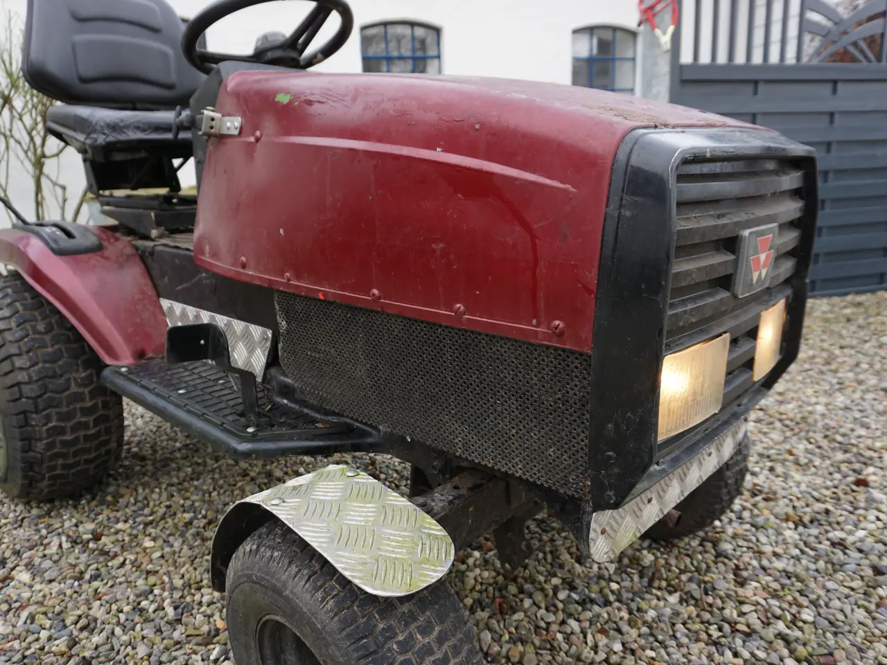Billede 2 - MF havetraktor (motorhjelm )