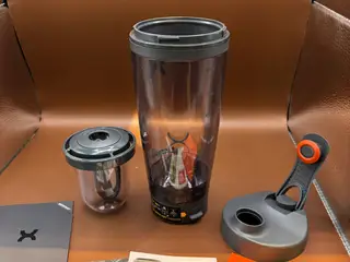 Protein shaker med indbygget motor