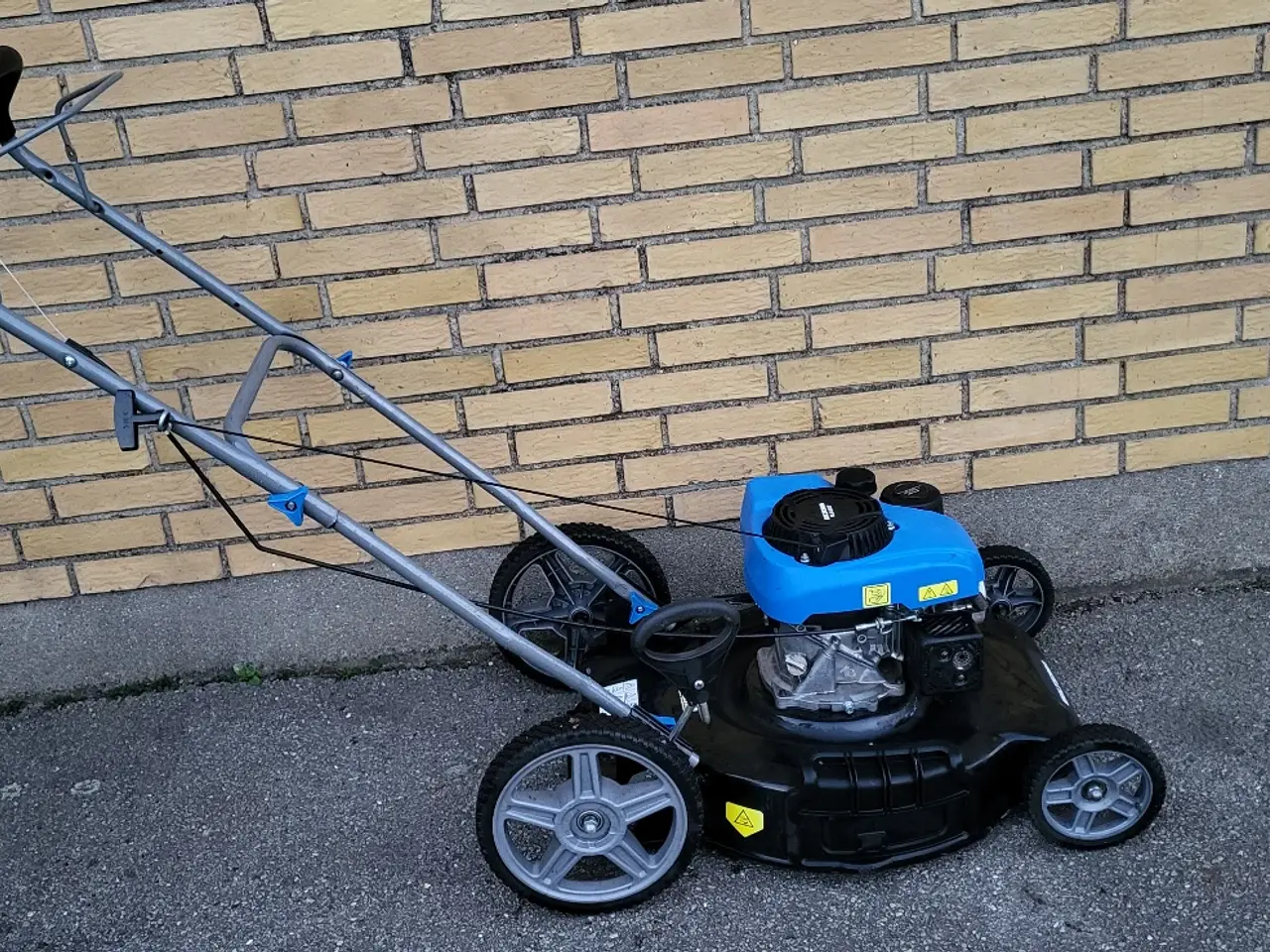 Billede 3 - Plæneklipper Biltema