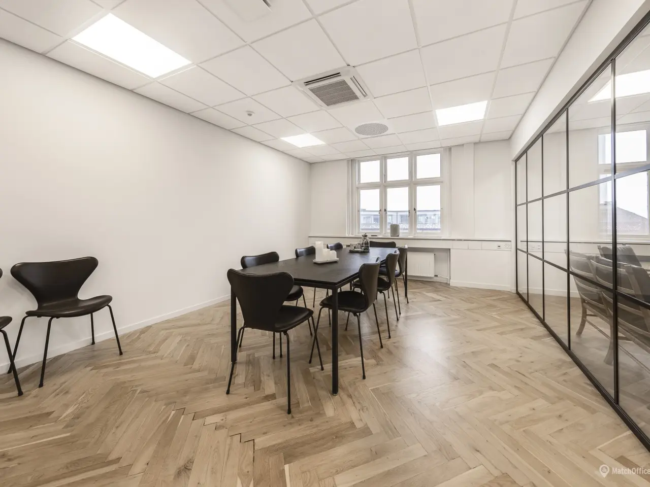 Billede 5 - Præsentabelt og indflytningsklart kontor centralt i Hellerup