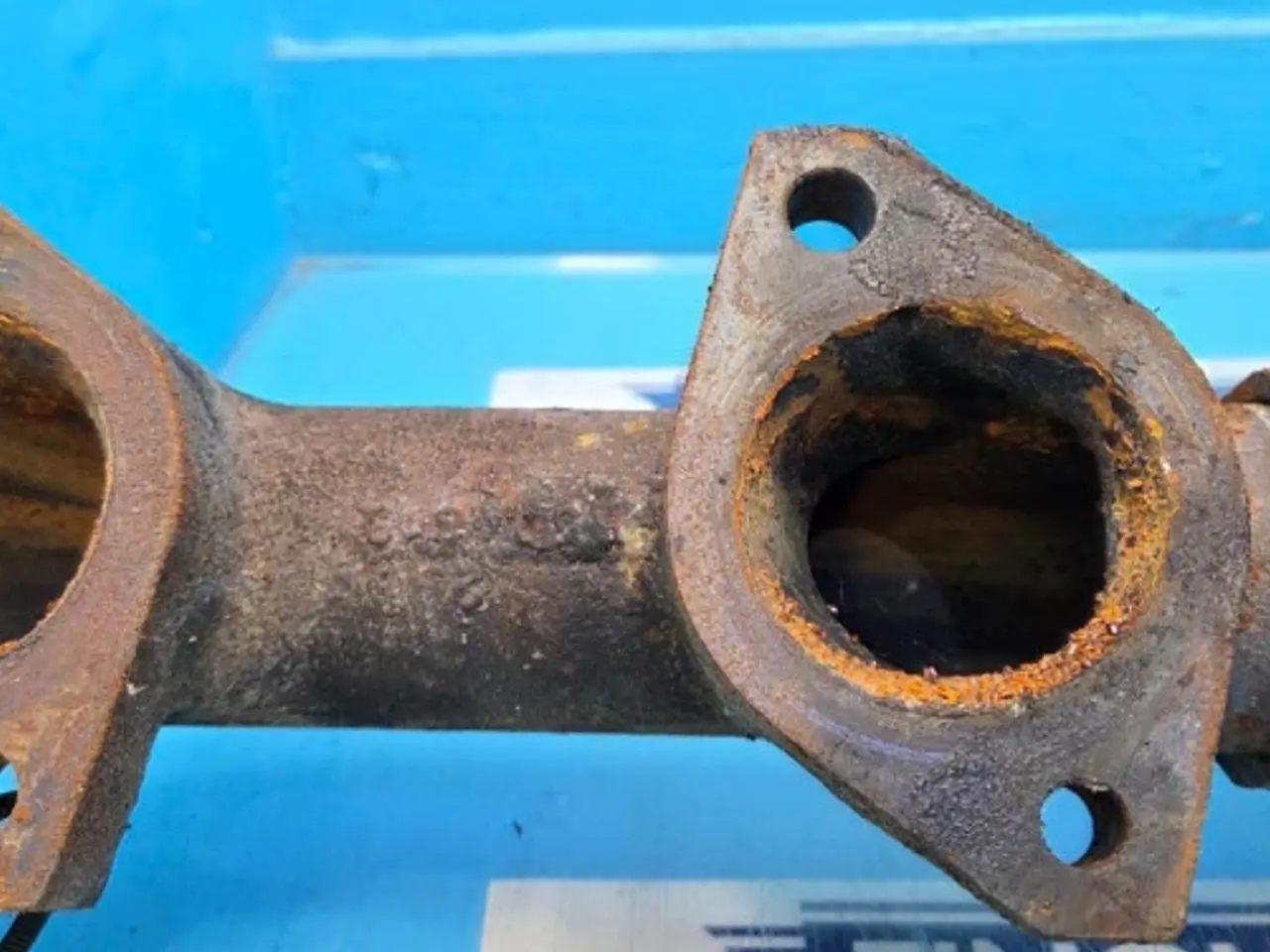 Billede 7 - John Deere 6125HZ001 Udstødningsmanifold R116838