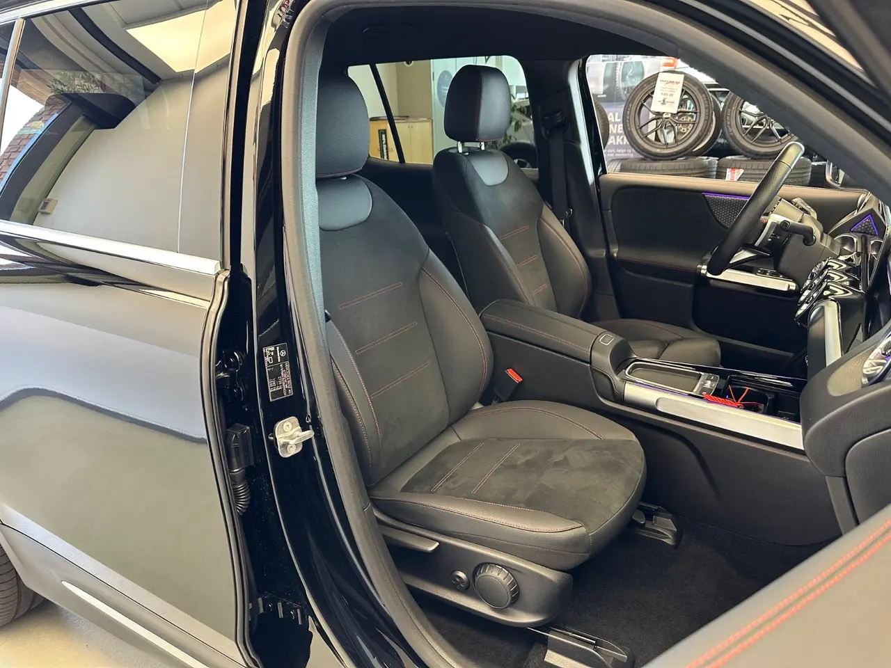Billede 12 - Mercedes EQB250+ AMG Line 7prs