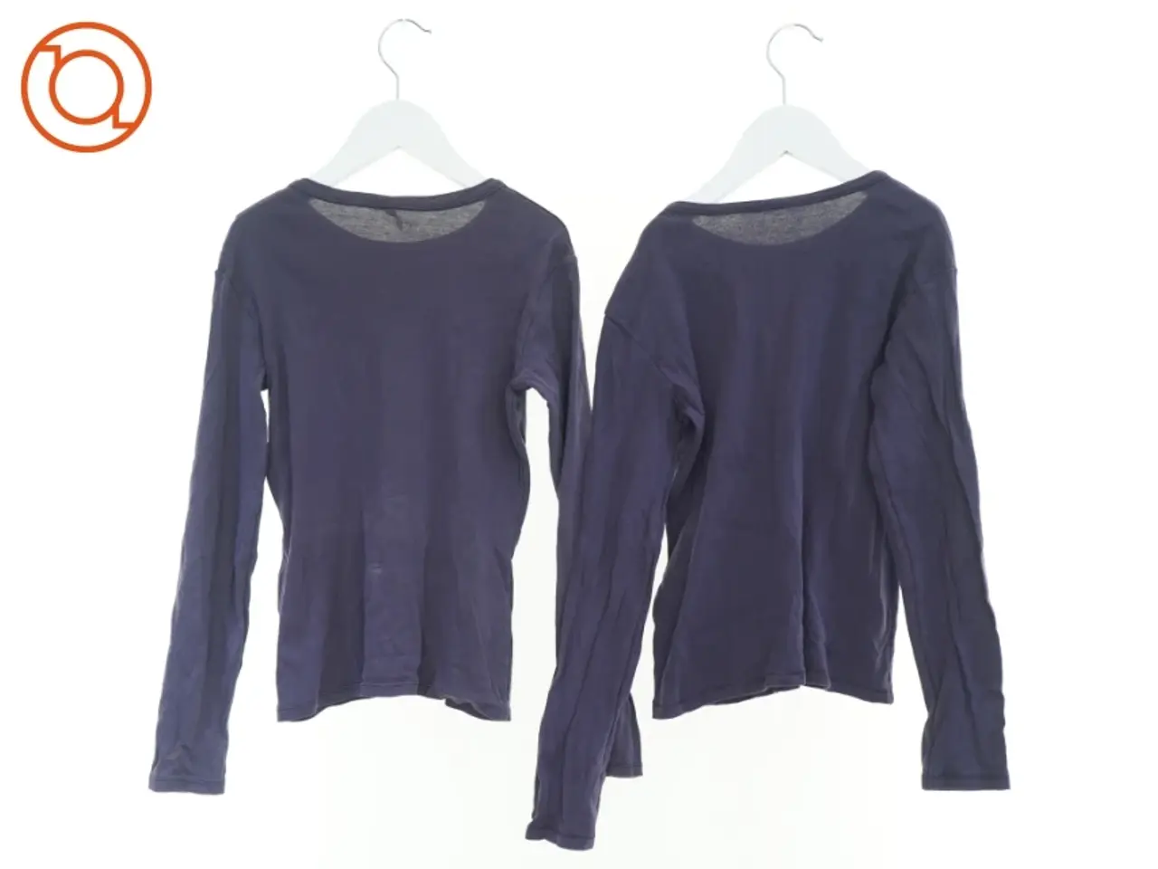 Billede 2 - Bluse (2 stk.) fra Benetton (str. 146 cm)