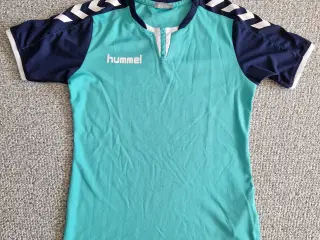 Hummel T-shirt str 140-152