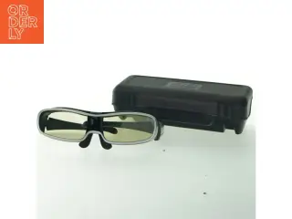 3D briller med etui fra Panasonic (str. 18 cm)