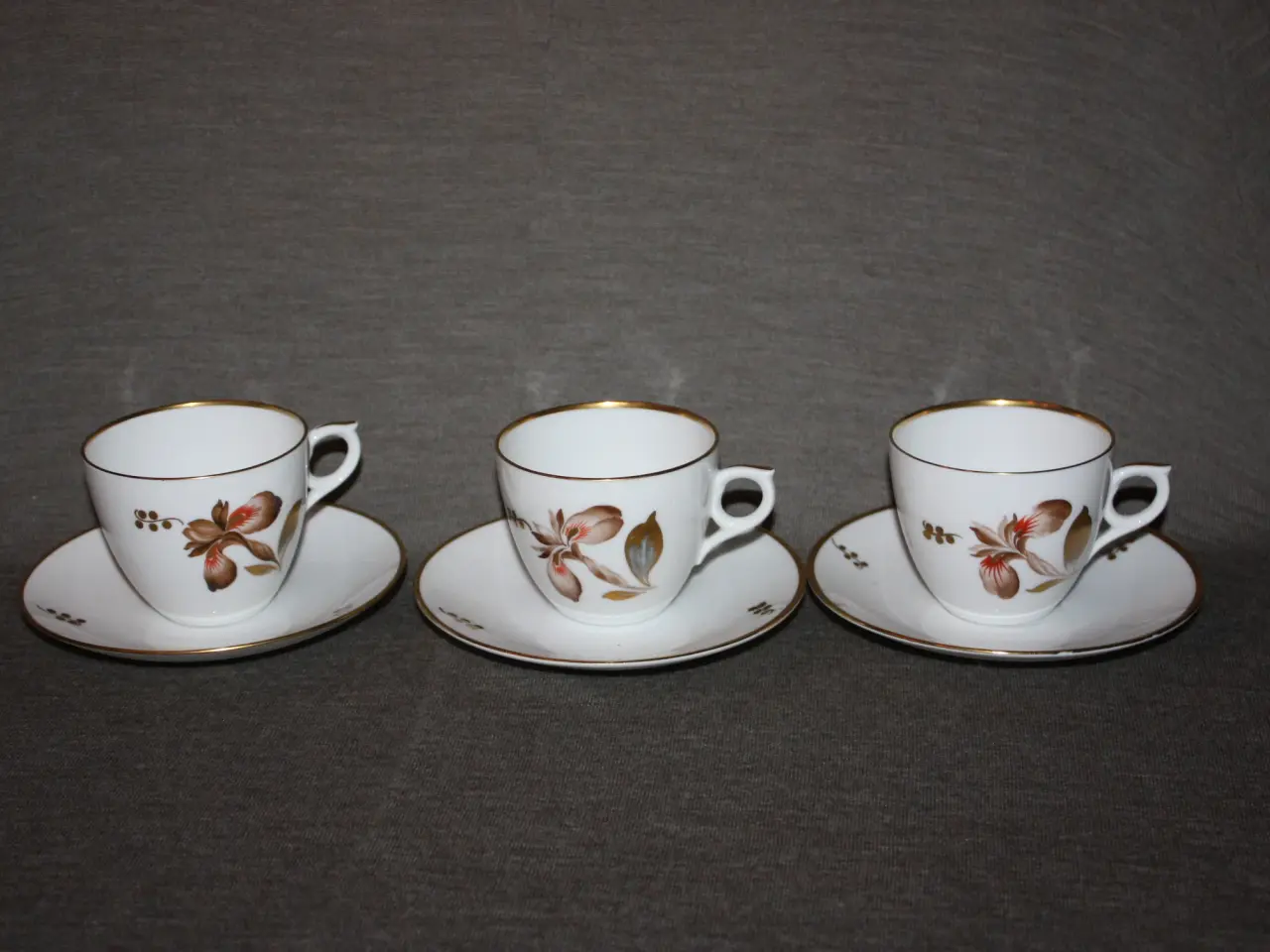 Billede 7 - Royal Copenhagen Brun Iris kopper