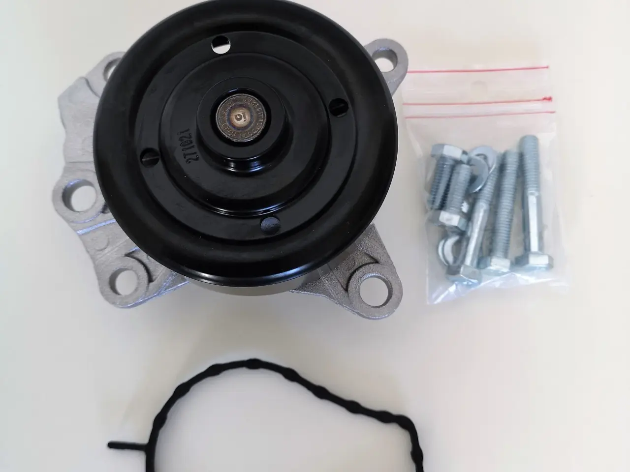 Billede 3 - Vandpumpe + kileremssæt til Peugeot 107, Aygo, C1