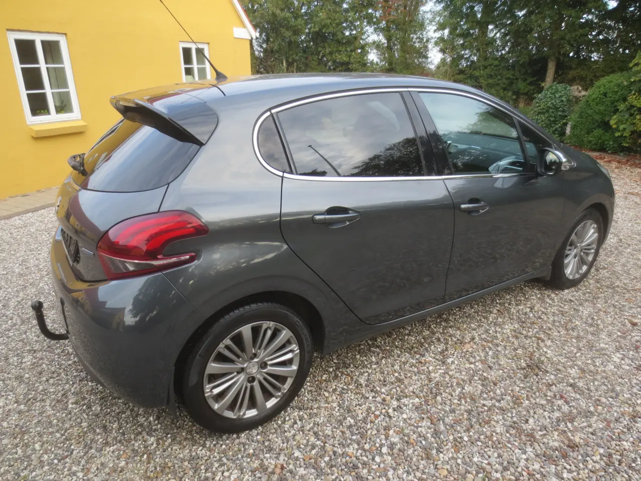 Billede 6 - Peugeot 208 1.6 BLUE HDi År 17. Synet 12/25.