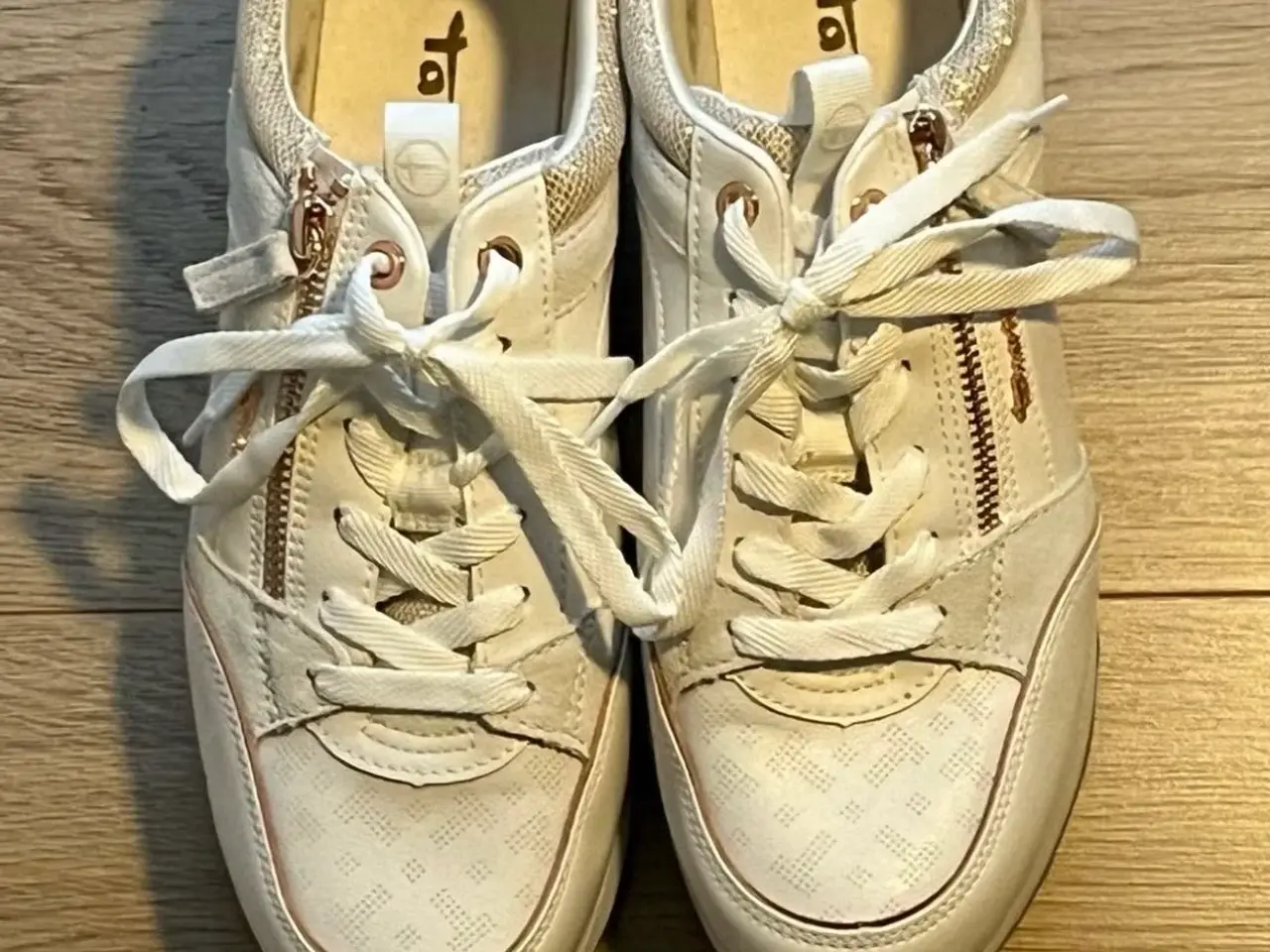Billede 1 - Hvide sneakers fra Tamaris