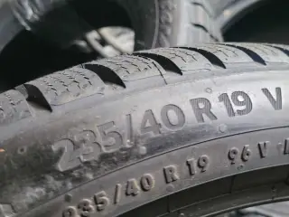 235 / 40 R 19 v xl