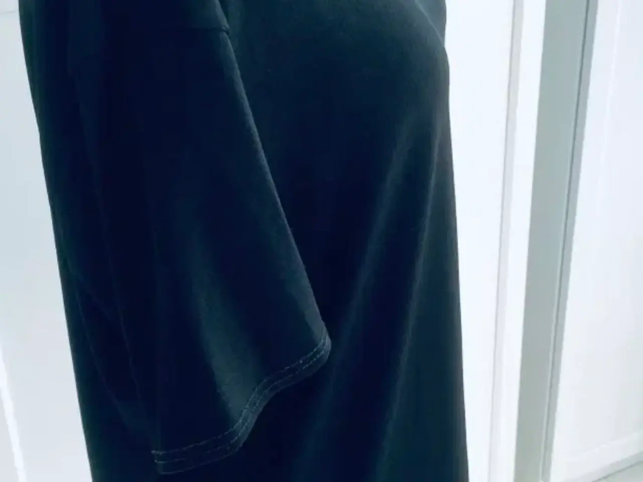 Billede 3 - T-shirt i mørk grøn