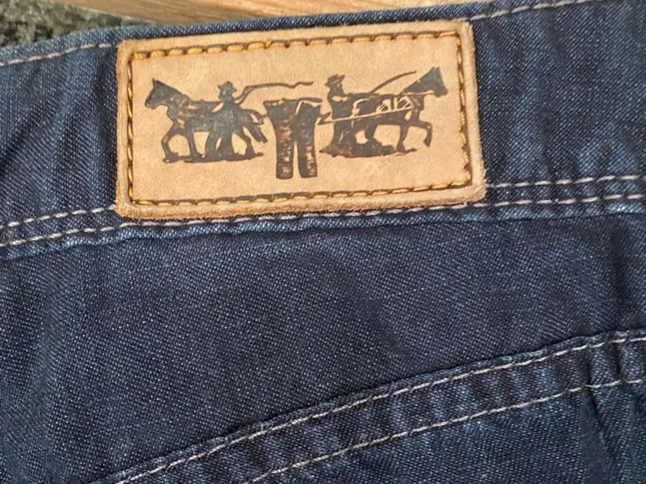 Billede 3 - Levis shorts str medium
