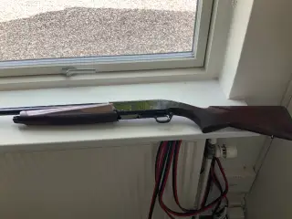 Browning Evolve Halvautomat 12/76