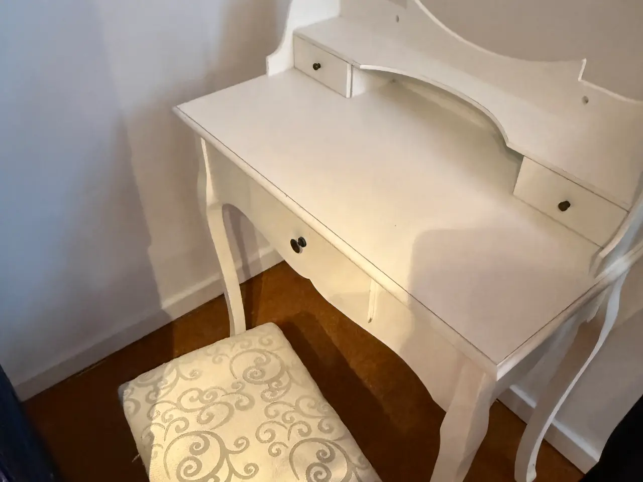 Billede 1 - Make up bord & Skammel 