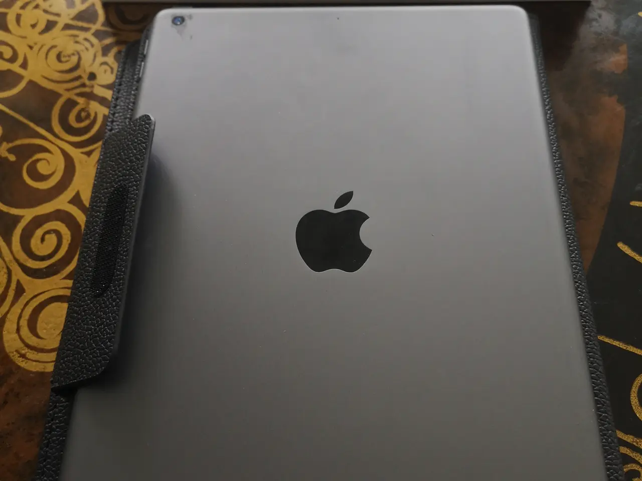 Billede 1 - Ipad gen. 8 med tastatur