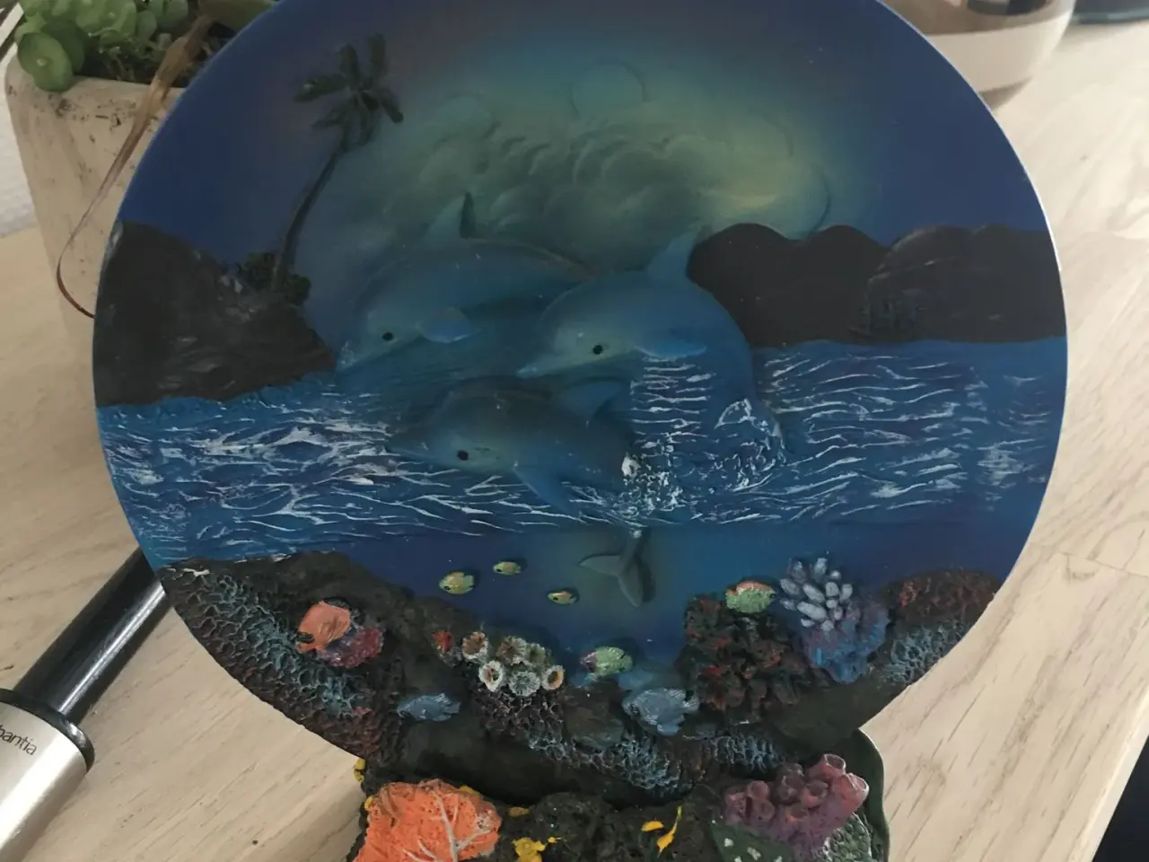 Billede 1 - Delfin platte på fod.