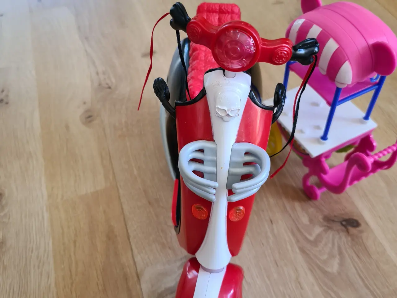 Billede 2 - Legetøj. Scooter. Vogn