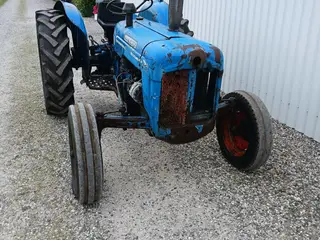Ældre Fordson Dexta 3 cyl Diesel