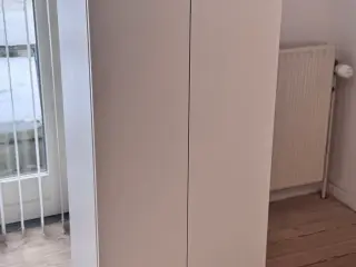 Tøjskab til børneværelset