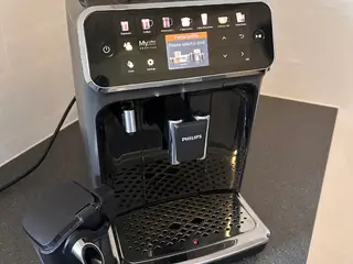 Philips fuldautomatisk Espressomaskine Serie 5400