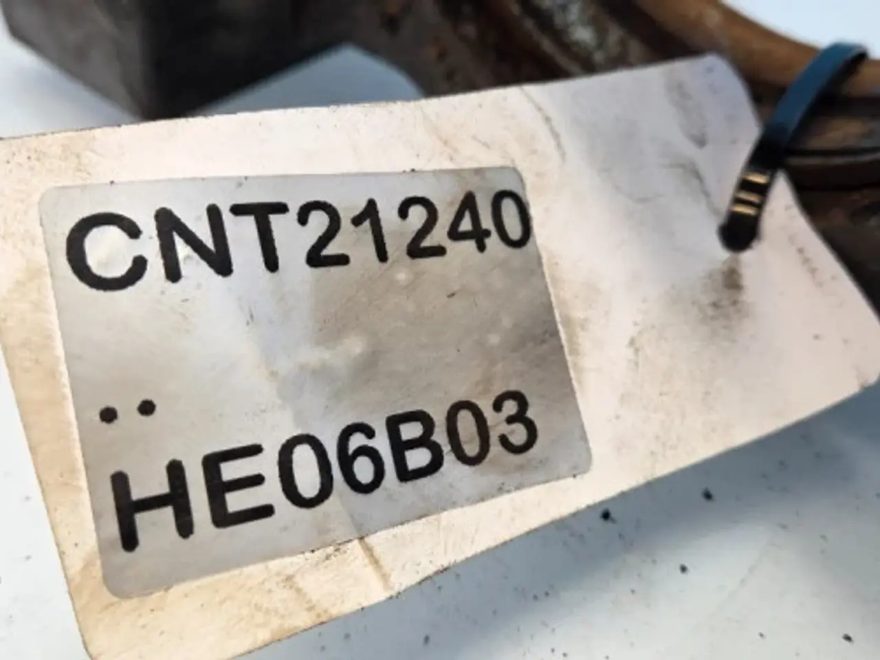 Billede 13 - New Holland LB115B Beslag 85807959